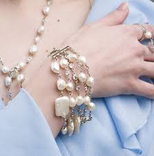 Браслет с барочными жемчужинами